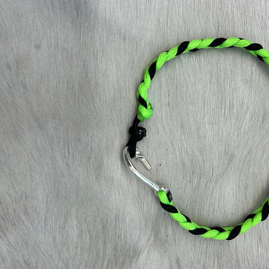 Paracord best sale choker collar